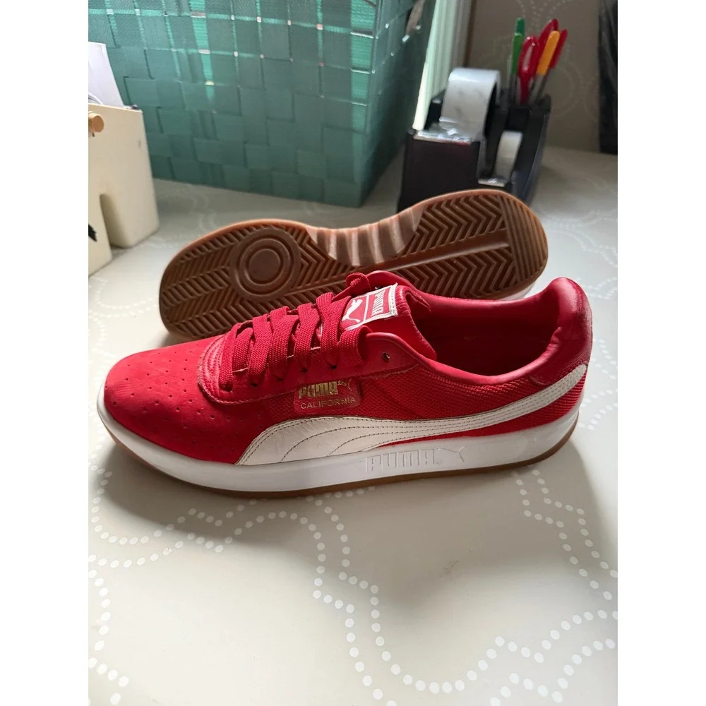 PUMA California Casual Ribbon Red Men Size 10 Red White Gum Sneaker No Box EUC